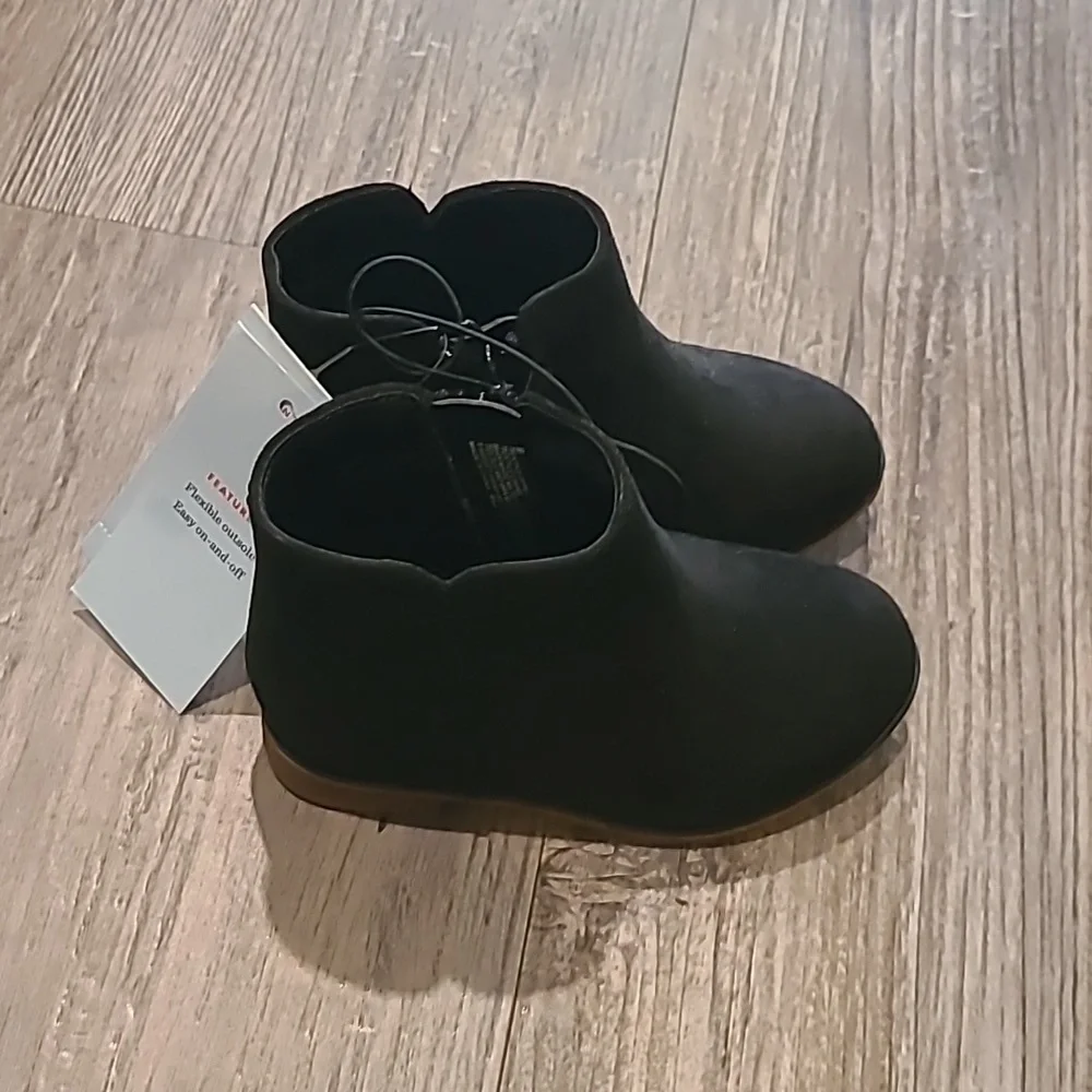 Cat & Jack Opal Zipper Black Boots